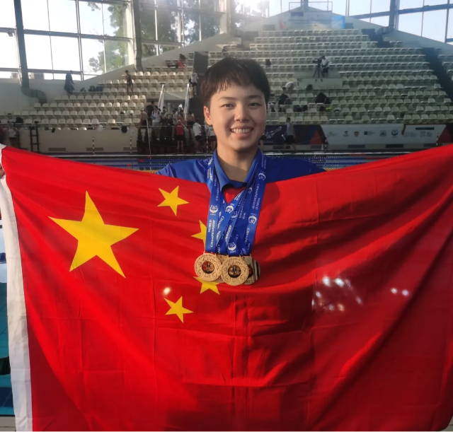 蹼泳世界冠军姚华莉的成长密码