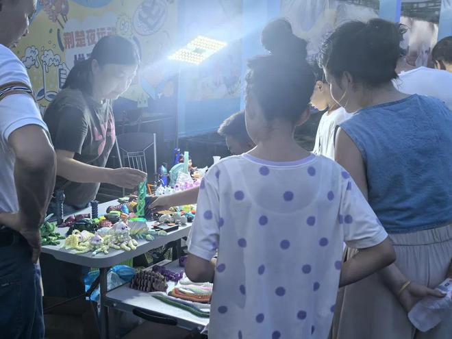 逛吃买！孝感体育馆夜市来了(图3)